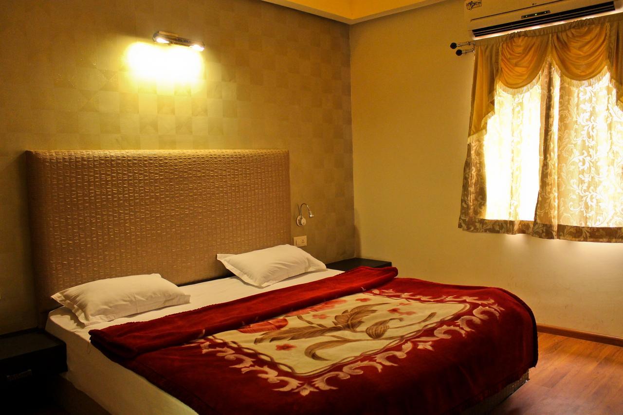 The Palm Resort Bhilwara Luaran gambar
